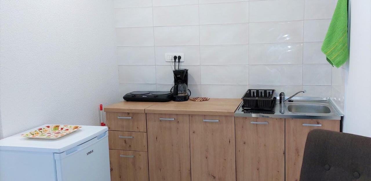 Amore House With Apartment Umag Exteriör bild