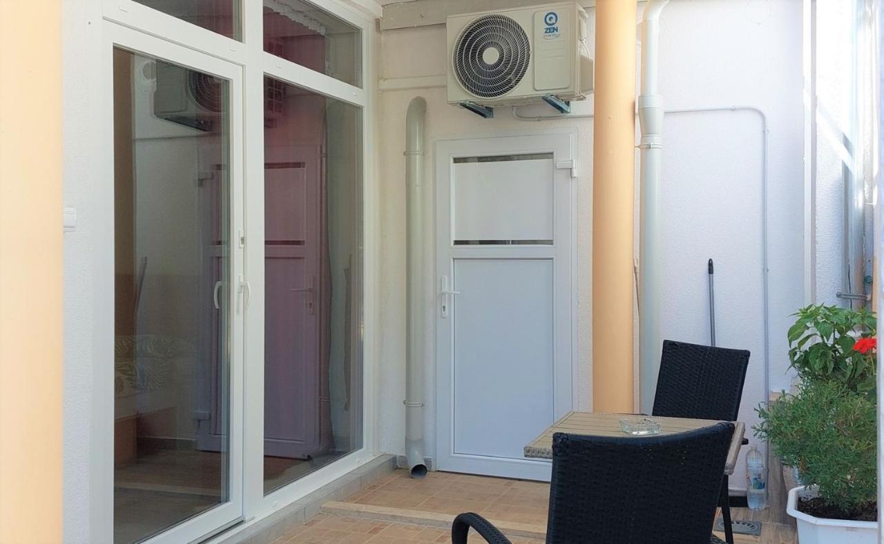 Amore House With Apartment Umag Exteriör bild