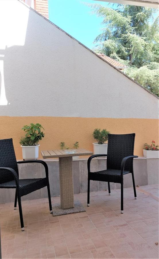Amore House With Apartment Umag Exteriör bild